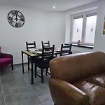 Trazegnies Aparthotel 3*