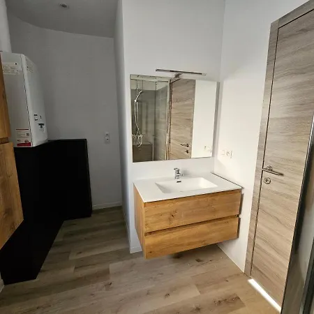 Trazegnies Ξενοδοχείο με διαμερίσματα 3*