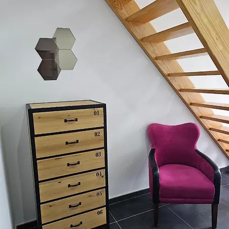 Trazegnies Aparthotel Courcelles