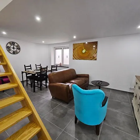 מלון דירות Trazegnies Courcelles