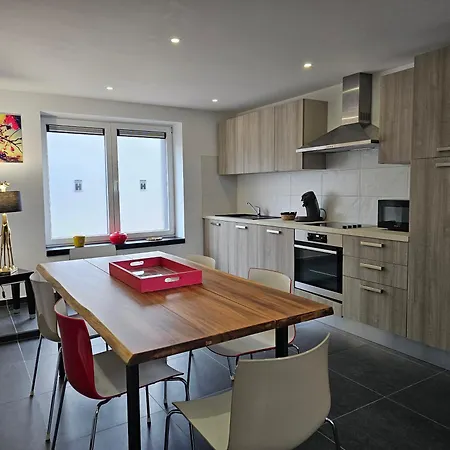 Trazegnies Aparthotel 3*