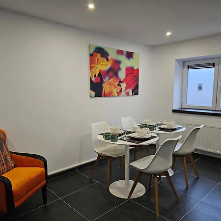 アパートホテル Trazegnies Courcelles