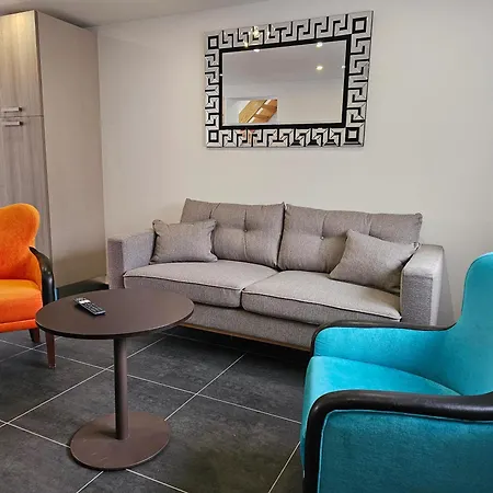 Aparthotel Trazegnies *