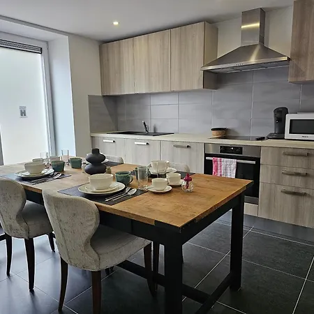 Trazegnies Ξενοδοχείο με διαμερίσματα 3*