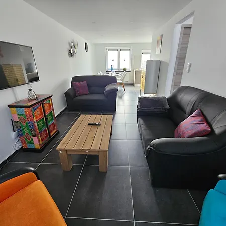 מלון דירות Trazegnies Courcelles