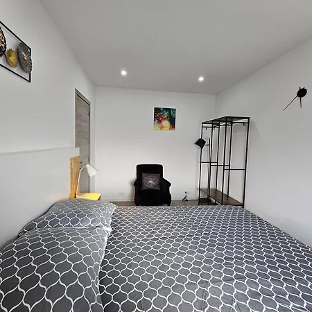 Trazegnies Aparthotel